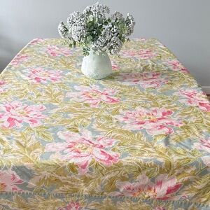 April Cornell tablecloth